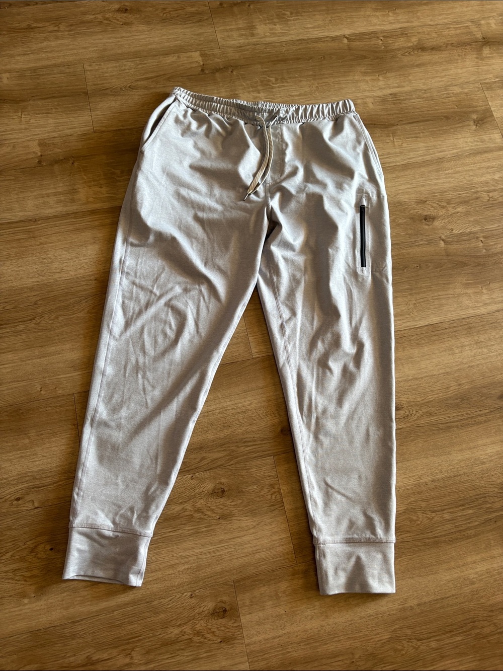 Preowned Vuori joggers- Size L